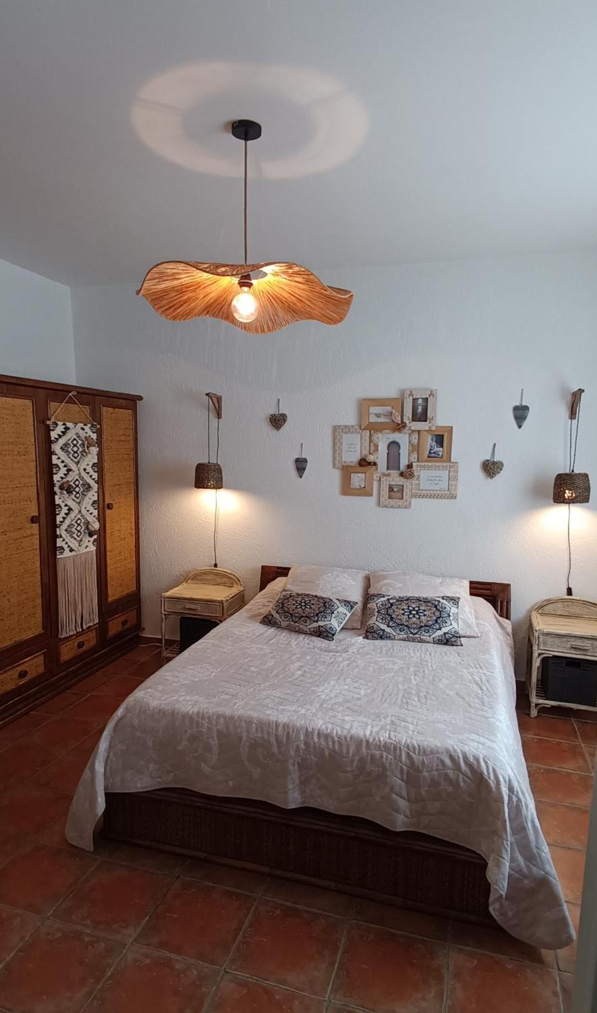 Le Petit Patio Bed & Breakfast Aigues-Mortes Eksteriør bilde