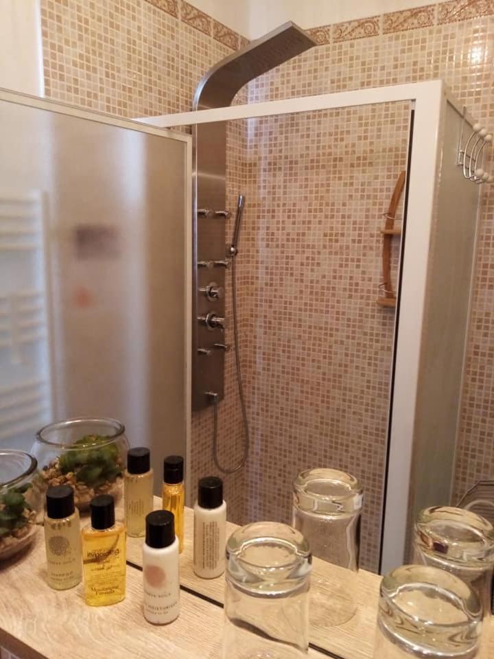 Le Petit Patio Bed & Breakfast Aigues-Mortes Eksteriør bilde